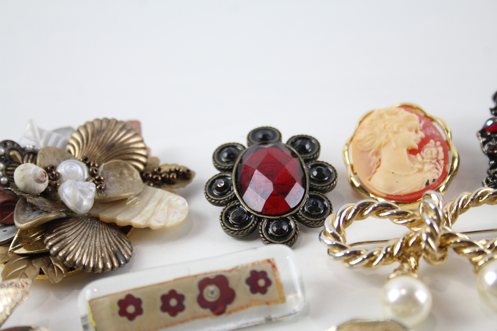 500g Bulk Brooches Rhinestone Floral Cameo Butterfly Faux Pearl Mixed Tone eBay