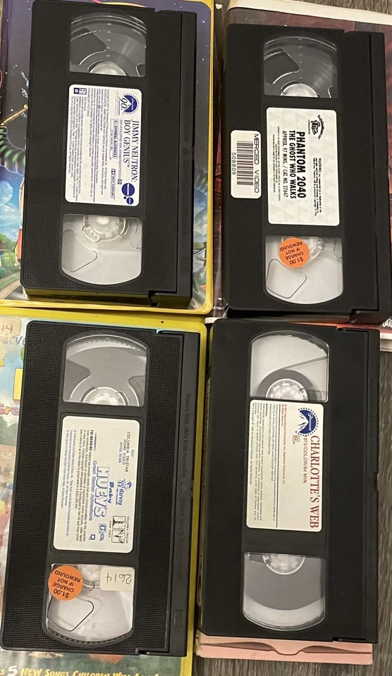 4 RANDOM KID'S MOVIE VHS JIMMY NEUTRON PHANTOM 2040 BABY HUEY CHARLOTTE'S WEB - Image 3 of 4