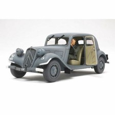 TAMIYA 35301 Citroen Traction IICV Staff Car 1:35 Military Model Kit