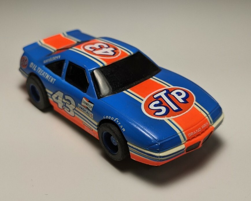 Vintage Tyco Petty #43 STP Pontiac Grand Prix Stocker HO Slot Car
