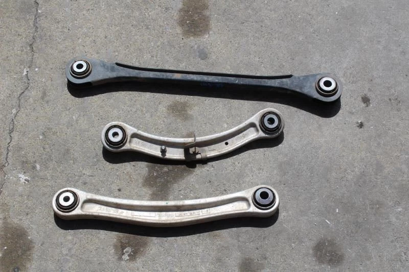 2012 VOLKSWAGEN TOUAREG LEFT DRIVER SIDE REAR UPPER CONTROL ARMS 3 PIECES - Image 2 of 4