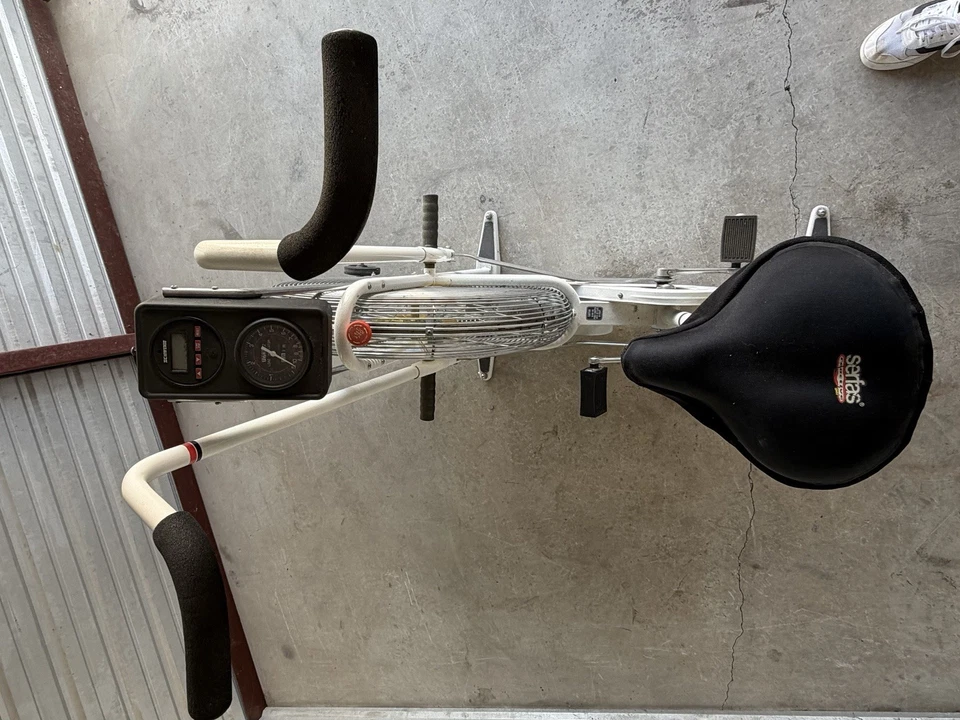 Vintage Schwinn AirDyne Dual Action Stationary Exercise Bike White - Image 3 of 4