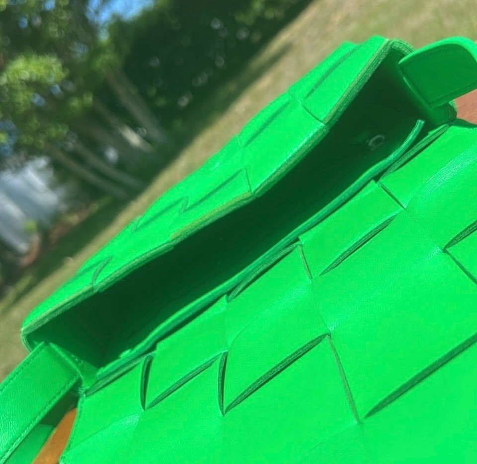 Pre-authenticated new Bottega Veneta cassette bag with dust bag Green Crossbody thumbnail 15