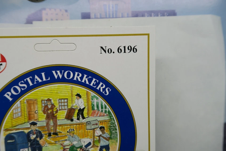 MODEL POWER O-027 SCALE POSTAL WORKERS 5 FIGURES RED BIKE & OTHER DETAIL ITEMS! - Image 2 of 4