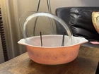 PYREX 043 1.5qt Oval Pink Daisy Casserole Dish WITH LID- Vintage 1960s
