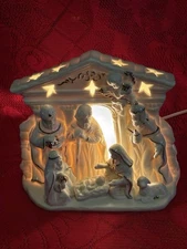 Porcelain Nativity Tabletop Decoration Light Up Christmas Gold Trim Holy Family