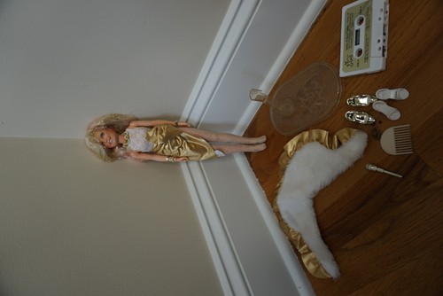 Muñeca Jem Brillo n Oro Jerrrica con soporte micrófono casete 1985 Hasbro - Imagen 3 de 16