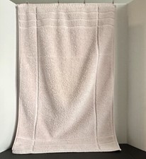 Laura Ashley Lifestyles Pale Pink Cotton Bathroom Rug 20 By 31 EUC Bath Decor