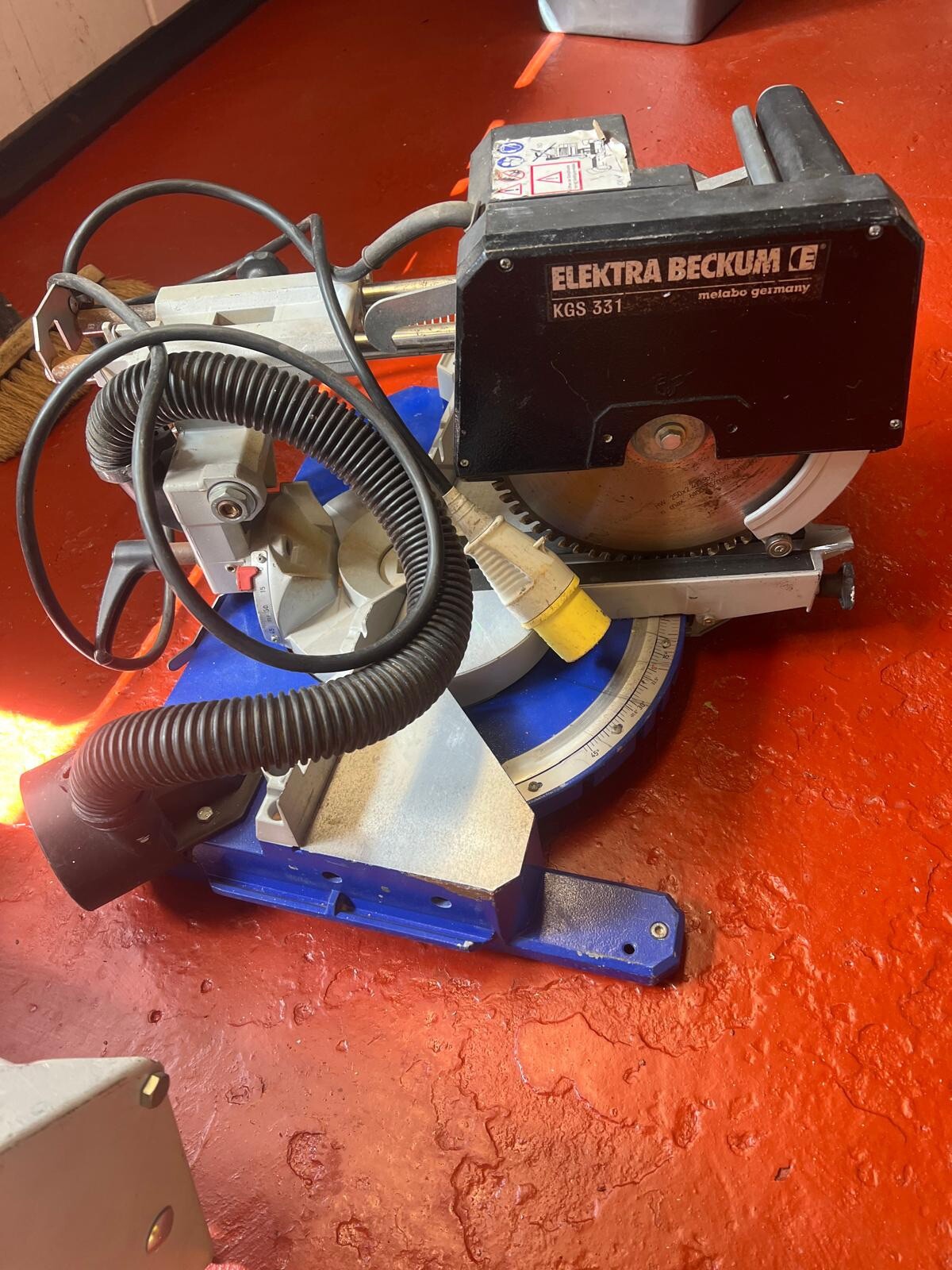 Elektra Beckum KGS 331 Chop Saw & Bench, Fully working order eBay