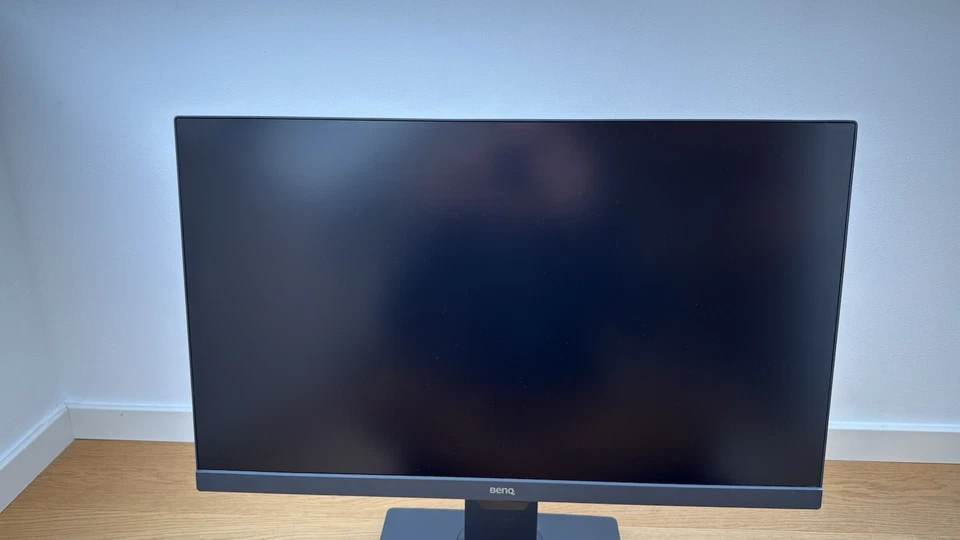 BenQ PD2700U 27 Zoll 4K Designer Monitor 3840 x 2160 Rahmenlos 5ms Reaktionszeit - Bild 2 von 4