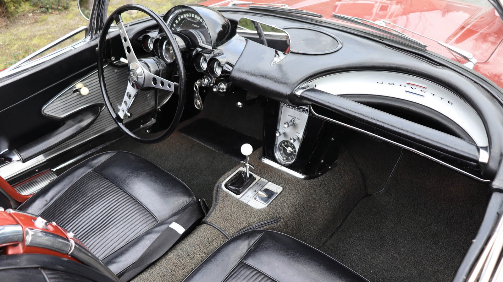 1961 Red Chevrolet Corvette   | C1 Corvette Photo 10
