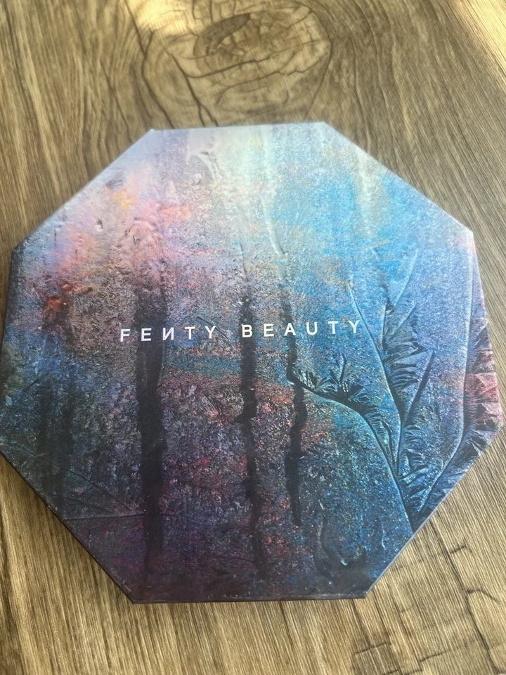 [Edição Limitada] Paleta de Iluminadores Fenty Beauty Killawatt Foil Freestyle - Imagem 2 de 3