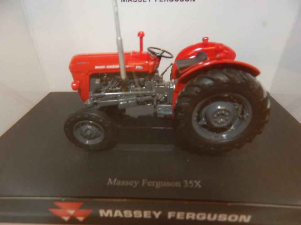 TRATTORE UNIVERSALE HOBBY MASSEY FERGUSON 35X UH2701 NUOVO CON SCATOLA 1:32 - Immagine 2 di 4