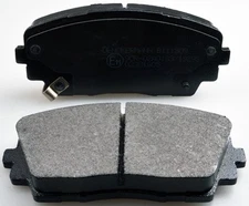 Front axle Denckermann B111309 brake pad set, disc brake for Kia