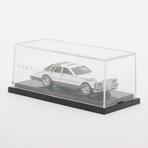 Gucci GP White Hot Wheels Cadillac Seville Replica Mini Car Figurine