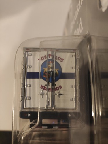 Greenlight Breaking Bad 1/64 RV, Monte Carlo, Chrysler, Dodge, Los Pollos MISB - Bild 12 von 14