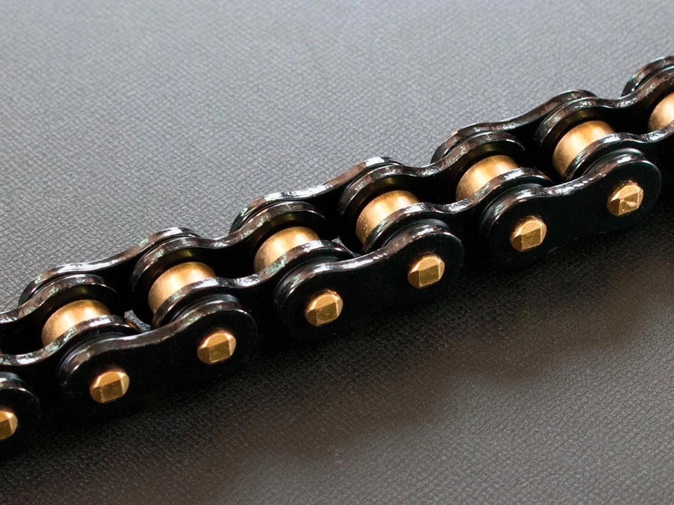 Yamaha R1 Black RK Chain GXW 150 Link-530 pitch XW-Ring for Swingarm Extension - Image 2 of 2