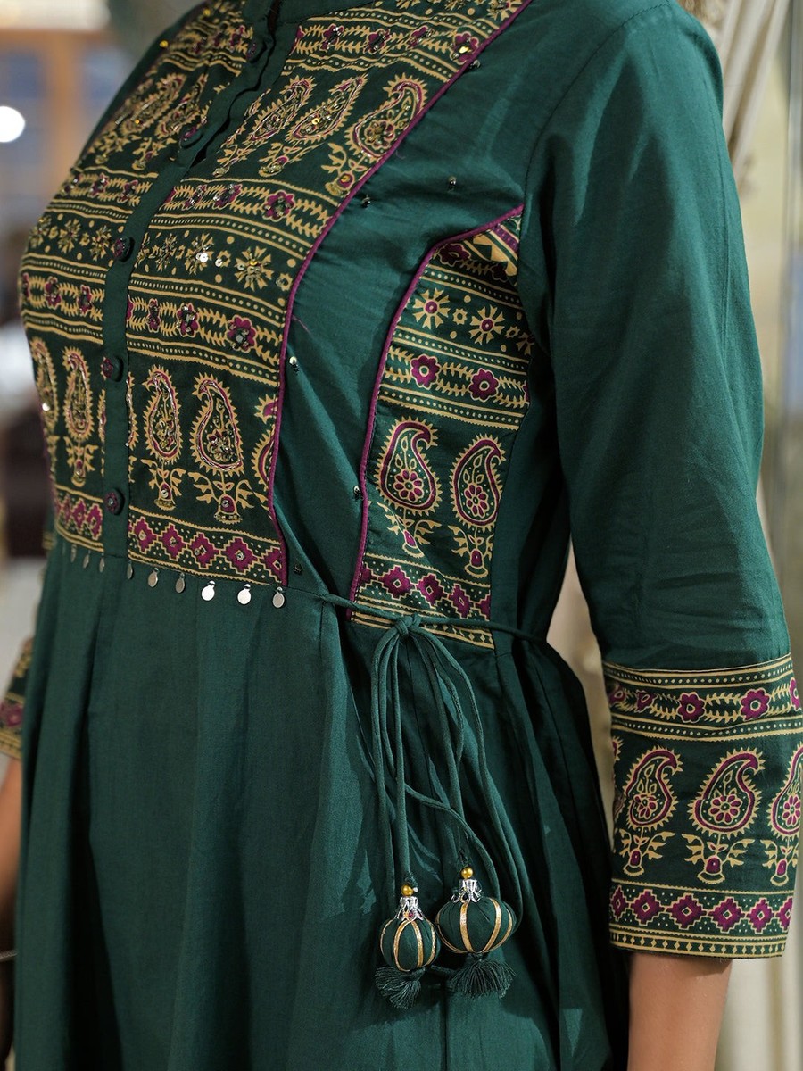 Green Paisley Print Cotton Anarkali Kurta Pant Dupatta Set Women View 4