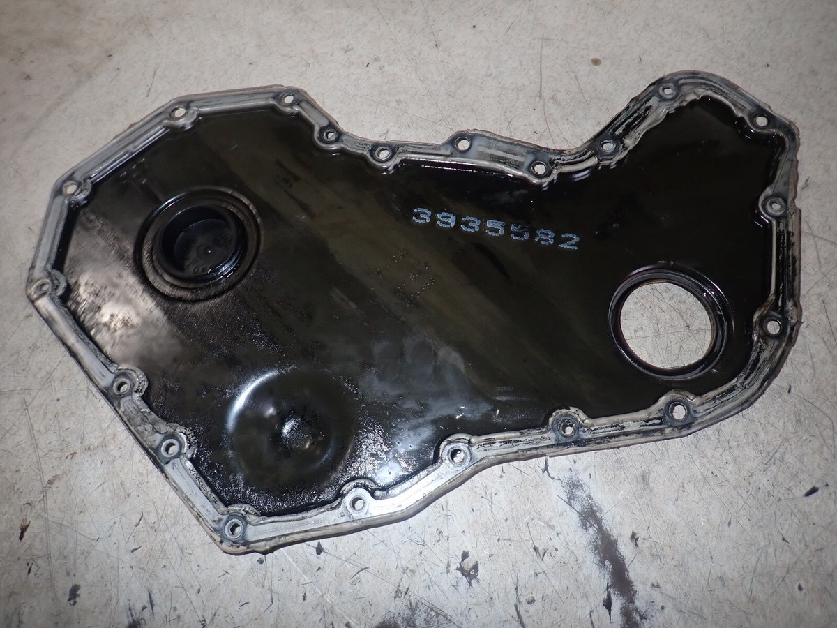 Cummins 4BTA 3.9L Diesel Engine Front Gear Cover 3935582 3935581 B 