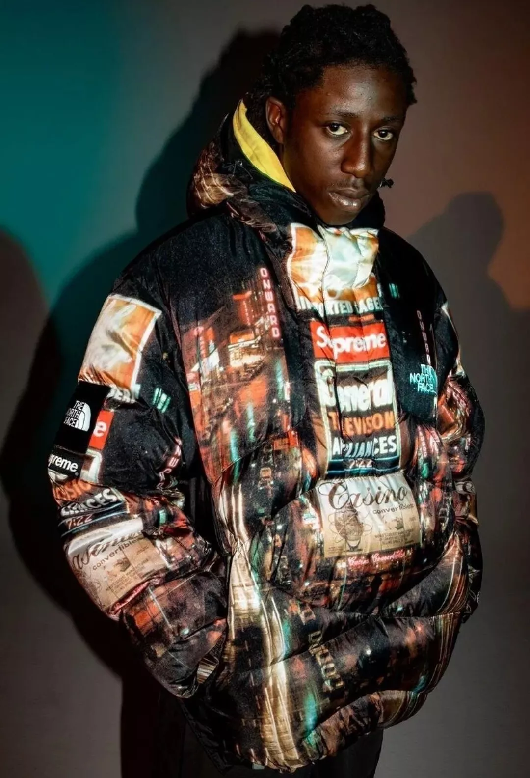 SUPREME taille M THE NORTH FACE 800 REMPLISSAGE PULL À CAPUCHON DEMI ZIPPÉ TIMES CARRÉ manteau