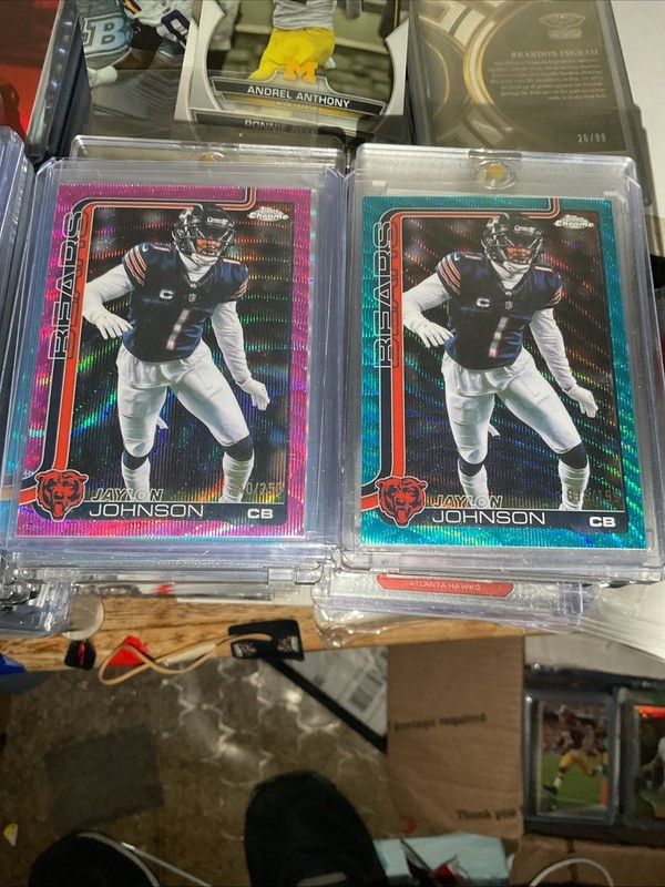 2025 Topps Chrome - Jaylon Johnson #57 Pink Refractor /250, Aqua Refractor /199