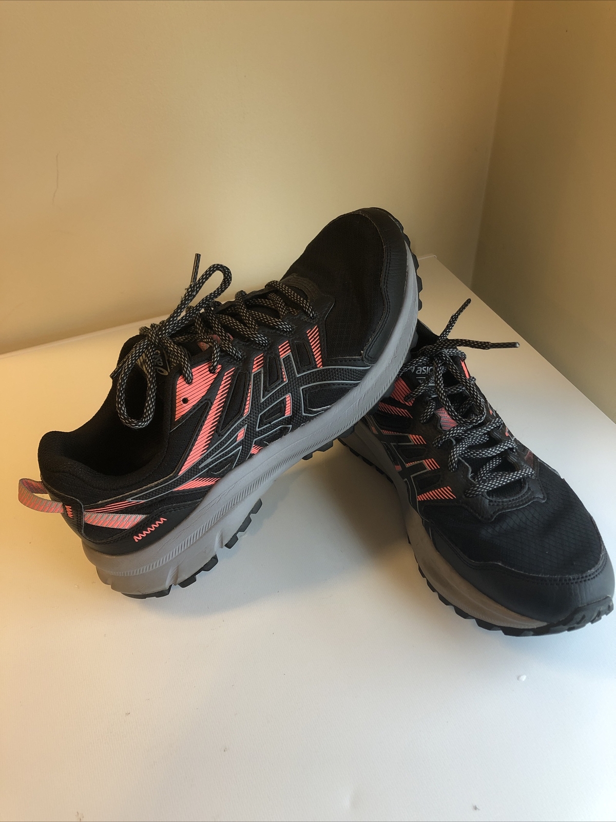 ASICS Trail Scout Women's Running Shoes Size 11 Black Pink 1012B039