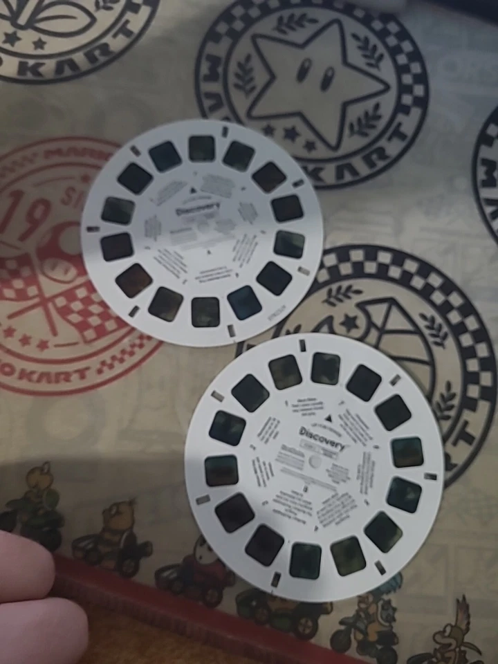 Basic Fun View Master Classic Reels Discovery Endangered Species Lot of 2 - Image 2 of 2