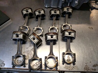 03-05 Deville 4.6l Piston & Connecting Rods x8 OEM