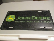 JOHN DEERE TRACTOR ORIGINAL EMBOSSED LICENSE PLATE NOTHING RUNS LIKE A DEERE