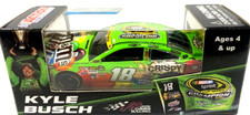 2015 Kyle Busch 18 M M  s Crispy Cup Champion Championship 1/64 Diecast Car