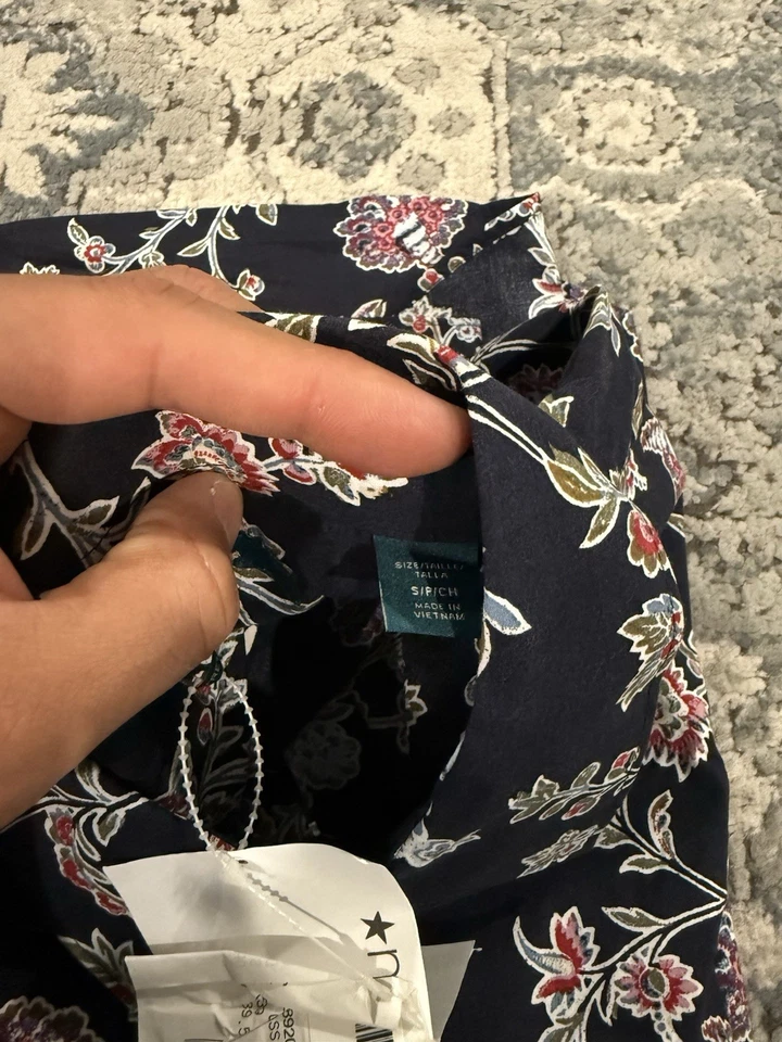 Perry Ellis Men’s Long Sleeve Button Up Size Small NWT - Image 2 of 2