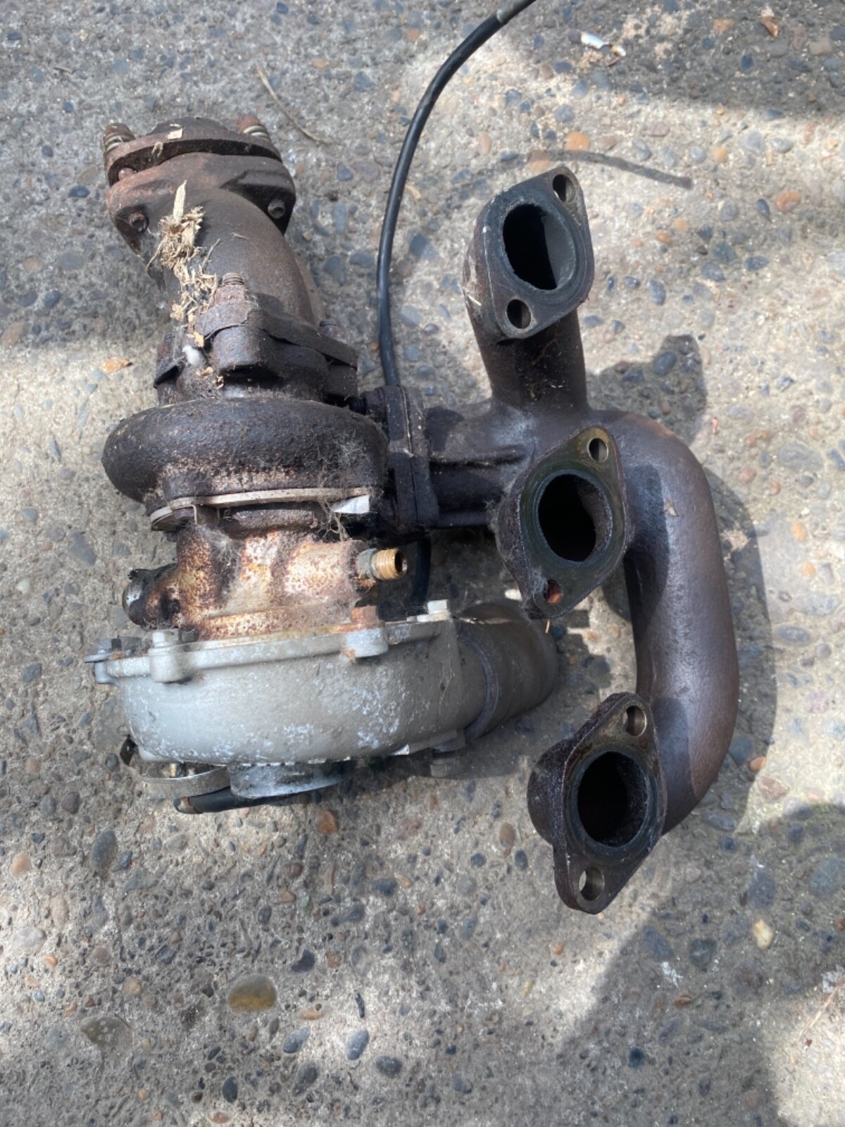 Maserati Biturbo Turbo turbocharger exhaust manifold VM-1 RHB5040697 left  side 