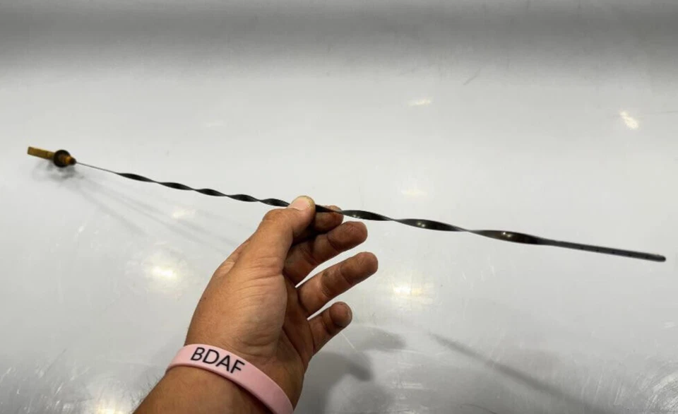 Cadillac SRX 2010 3,0 L varilla de medición de aceite de motor número de pieza 12632893 original OEM Foto 3 de 4