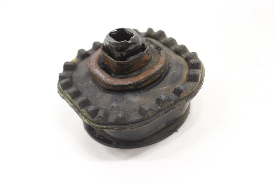 GMC SAVANA 3500 2002-2024 delantero derecho superior carrocería montaje cojín OEM Foto 4 de 4