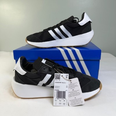 Adidas Country XLG J Black/White Unisex Junior Sneakers Shoes Size 7 NWT