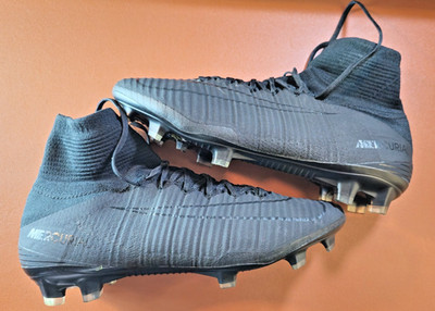 Nike Mercurial Superfly V - FG - Academy Pack - Black - Size 9