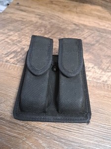 Safariland 77 Double Magazine Holder For Glock 17, Glock 22