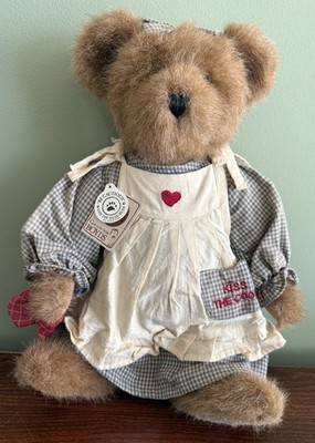 Boyds Honey Buns 14'' Plush Bear - KISS THE COOK RETIRED~2002 With Tags
