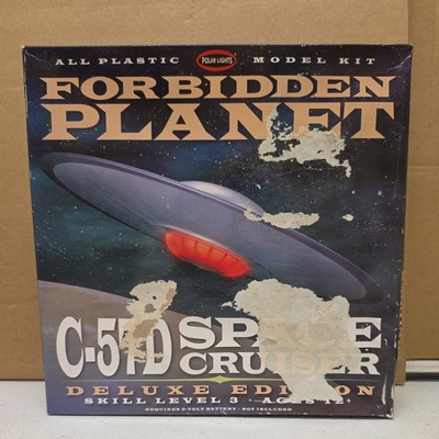 Polar Lights Forbidden Planet C-57D Space Cruiser Deluxe Edition Model Kit