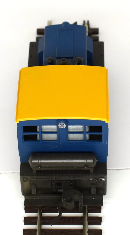 ATLAS O SCALE 2-RAIL #21 ATSF SANTA FE WDT SWITCHER 6121  RUNS & HEADLIGHT - Image 3 of 4