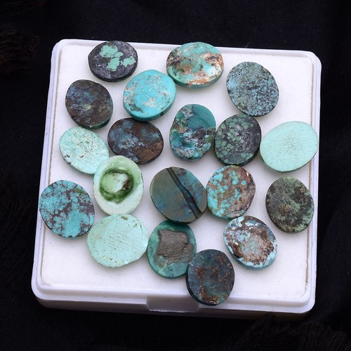 19 Pcs Natural Tibbet Turquoise 9mm-11mm Oval Cabochon Untreated Gemstones Lot - Picture 9 of 9