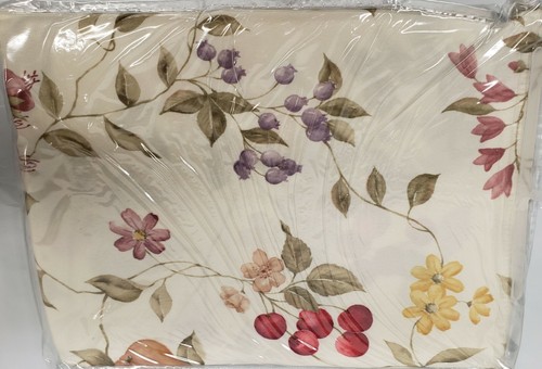 1 Printed Fabric Tablecloth, 60"x84" Oblong (6-8 ppl)FRUITS,FLOWERS & BERRIES,VL - Picture 4 of 12