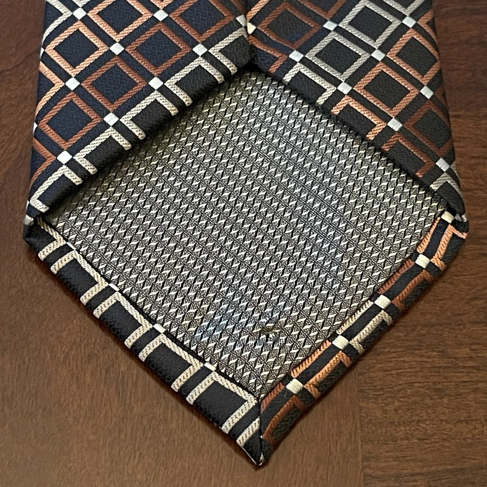 Corbata para el cuello Harve Benard por Benard Holtzman hecha a mano 100 % poliéster para hombre China” Foto 2 de 4