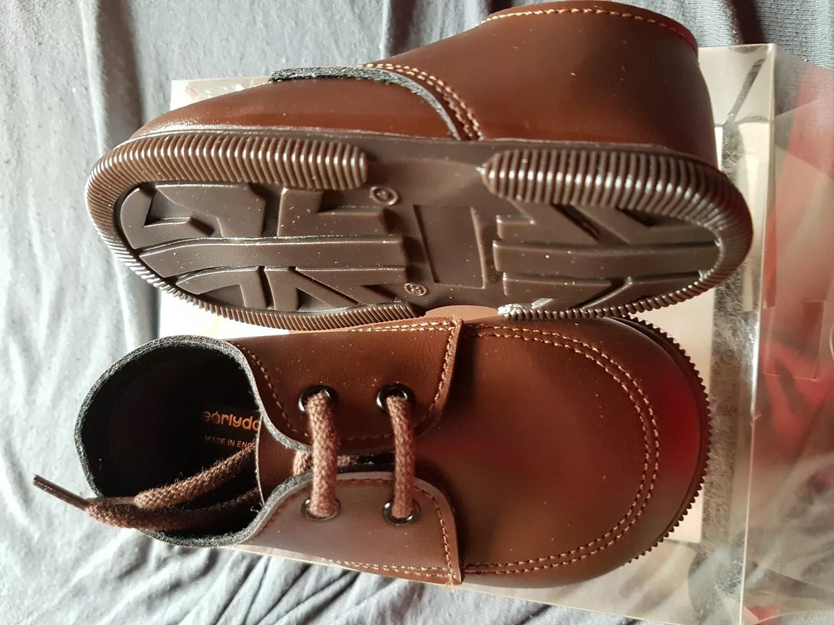 Chaussure c r monie mariage bapt me enfant gar on b b marron mat en 20