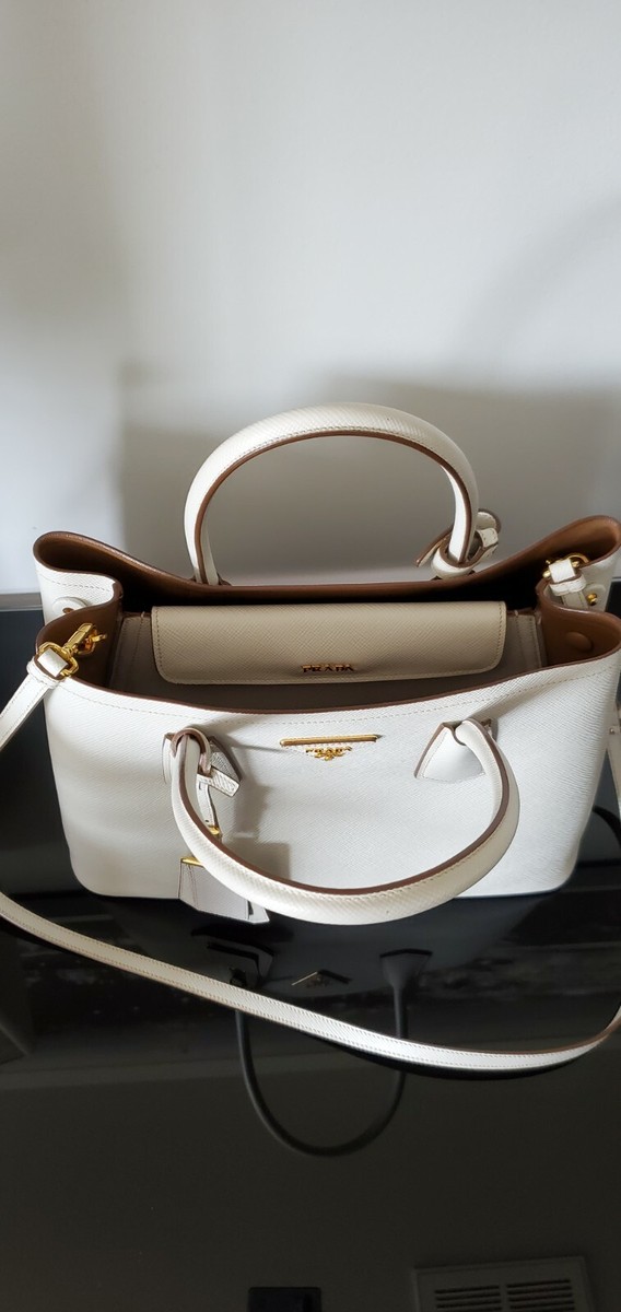 ハンドバッグ Prada Borsa Media In Saffiano Prada Black Saffiano Leather Borsa A Mano Tote Prada | TLC