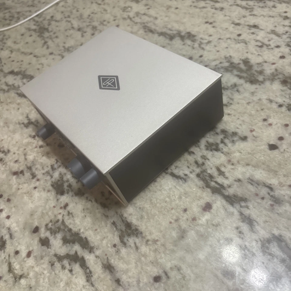 Universal Audio VOLT1 2-Channel USB Audio Interface - Image 3 of 4