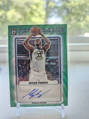 2022-23 Panini Donruss Optic Opti-Graphs Myles Turner #OG-MYT Green Wave  (AU)