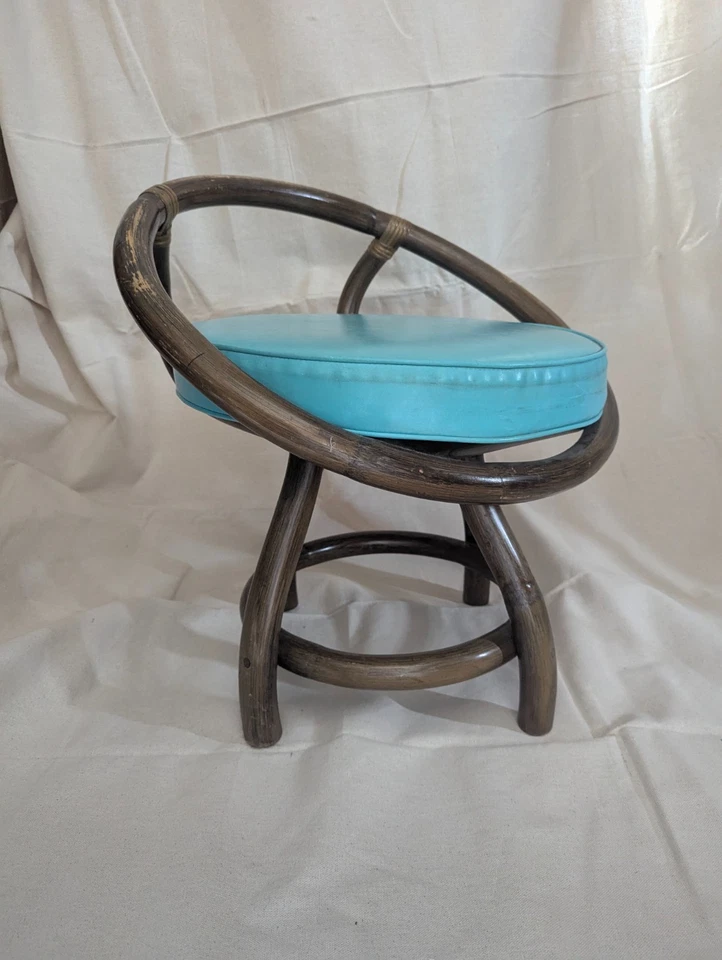 Vintage Rattan Bamboo Round Saucer Swivel Vanity Chair - Image 3 of 4
