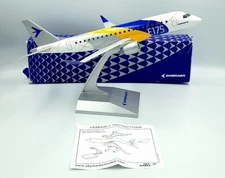 Sky Marks Embraer E175 Factory Colors 1:100 Model Airplane