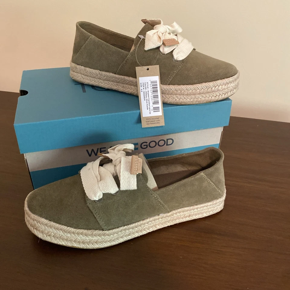 女士 TOMS Carolina 系带厚底运动鞋橄榄麂皮绒,尺寸 6.5 — 第 3/4 张图片